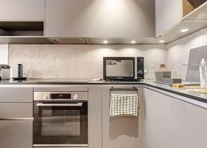 De Charme Aux Carmes Διαμέρισμα *